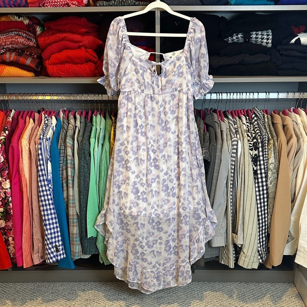 Entro lavender/white floral short sleeve curved hem lined midi dress S NWT